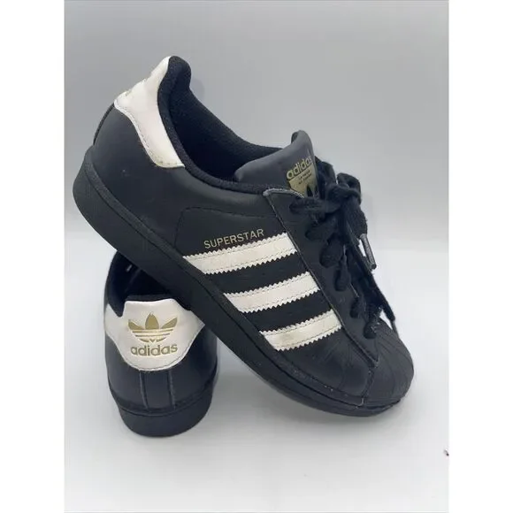 adidas gazelle silver green womens Adidas Superstar X Vitoria Mendoca (FTWWHT/CBLAC) – humidity main image 1